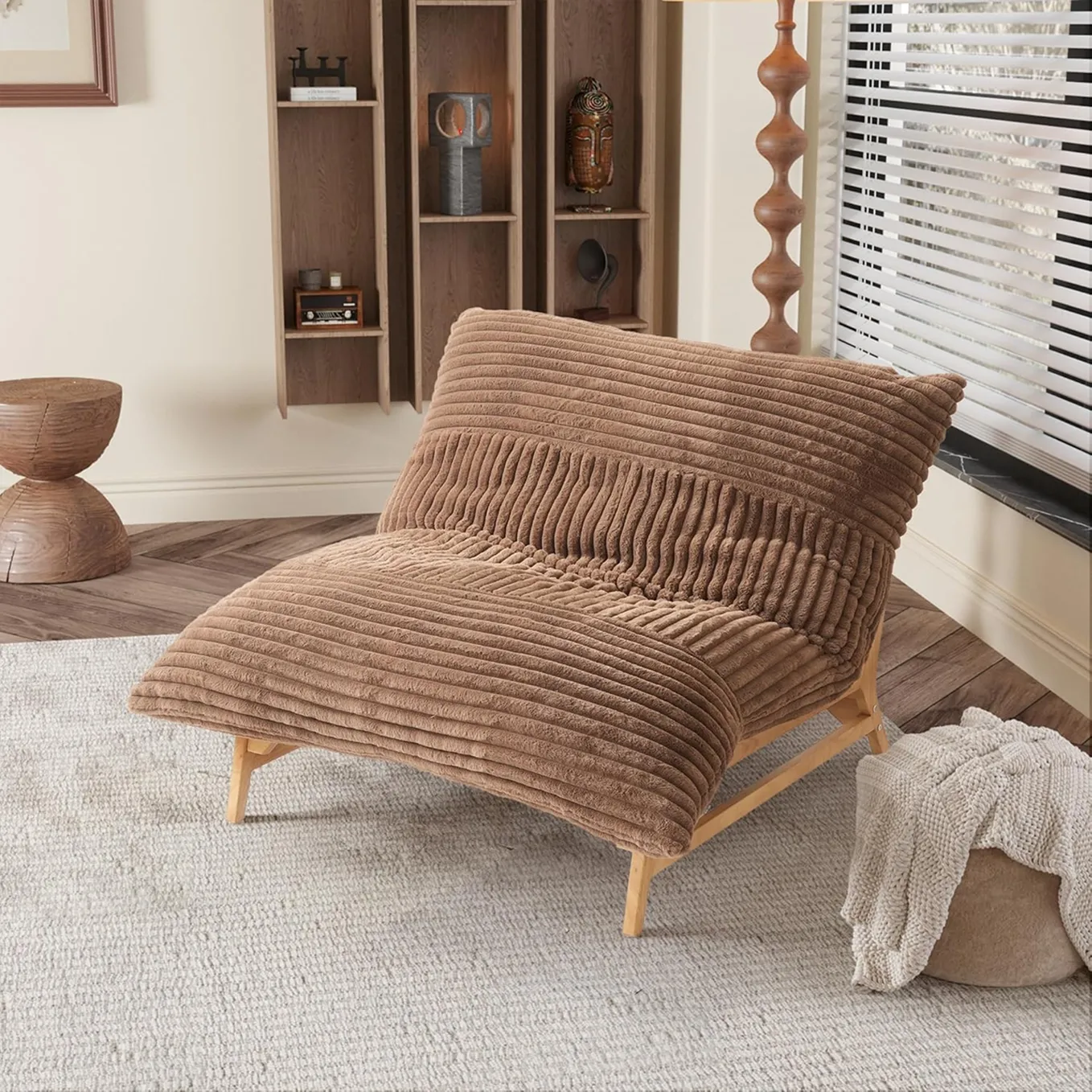 Down Filled Comfort Lounger For Living Room & Bedroom 2