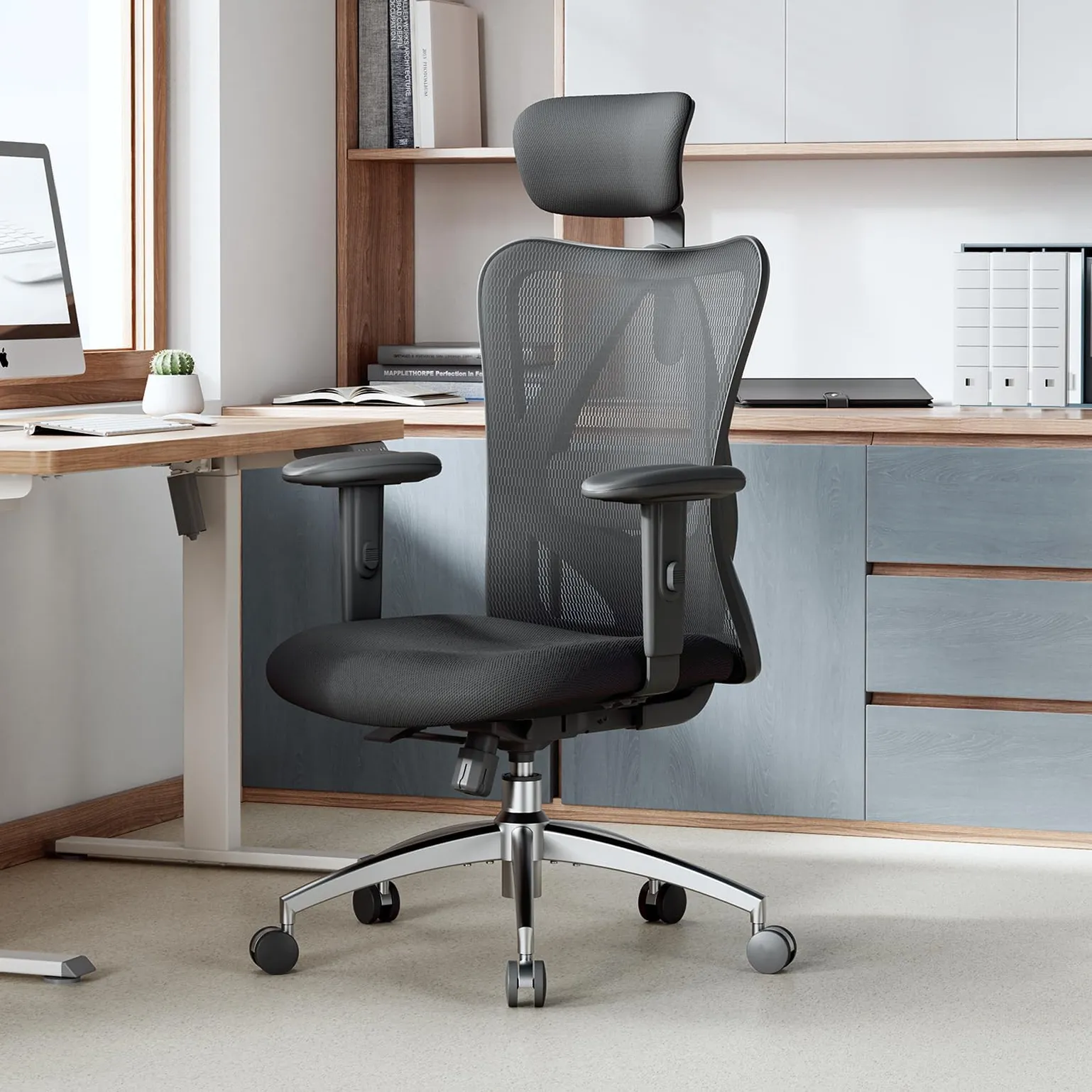 Ergonomic Chair For Large And Tall Individuals With Adjustable Headrest 1 1750297825