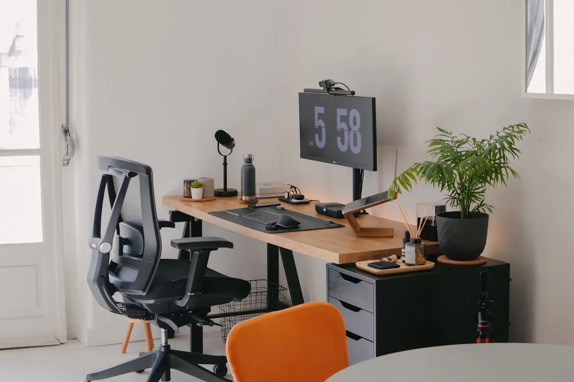 Custom Furniture For Coworking Space