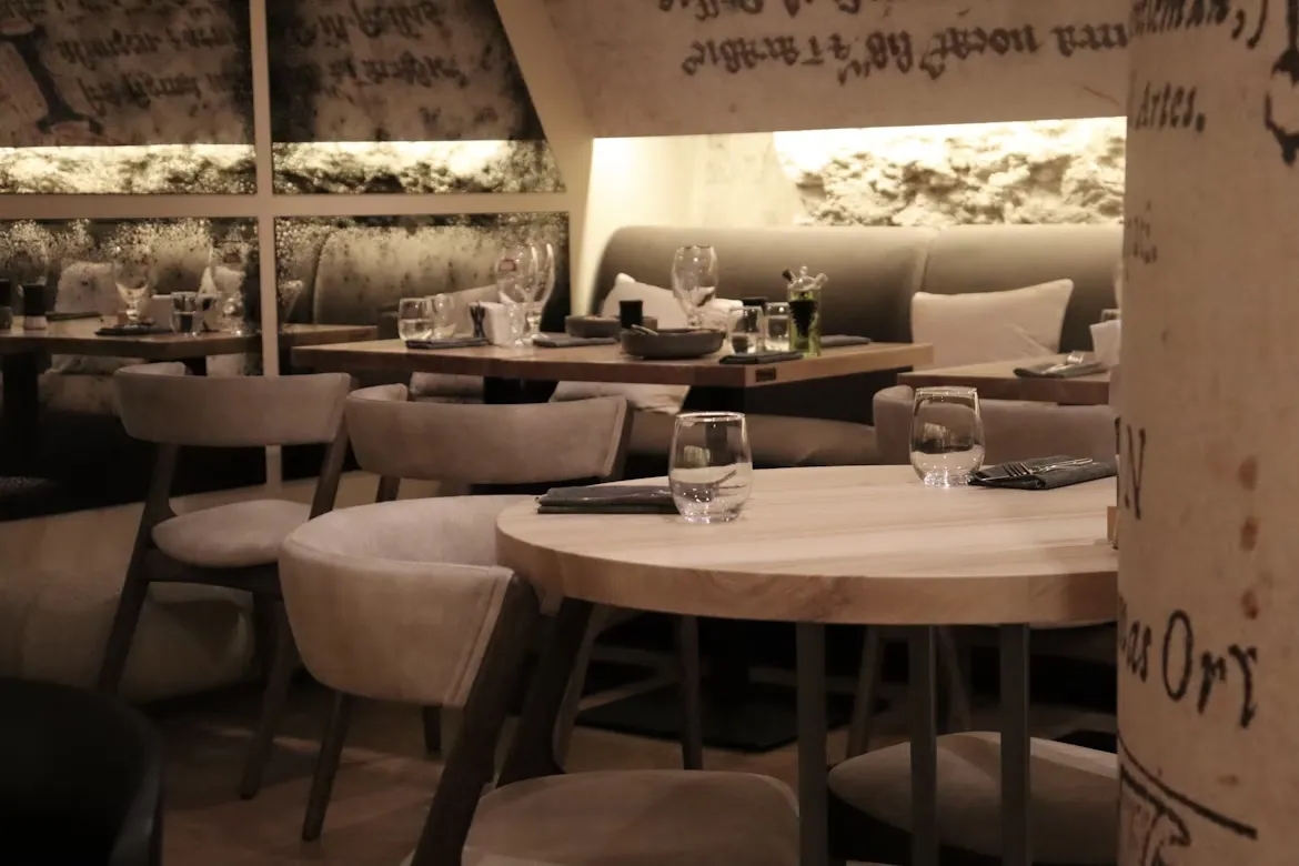 Furniture For Restaurant1